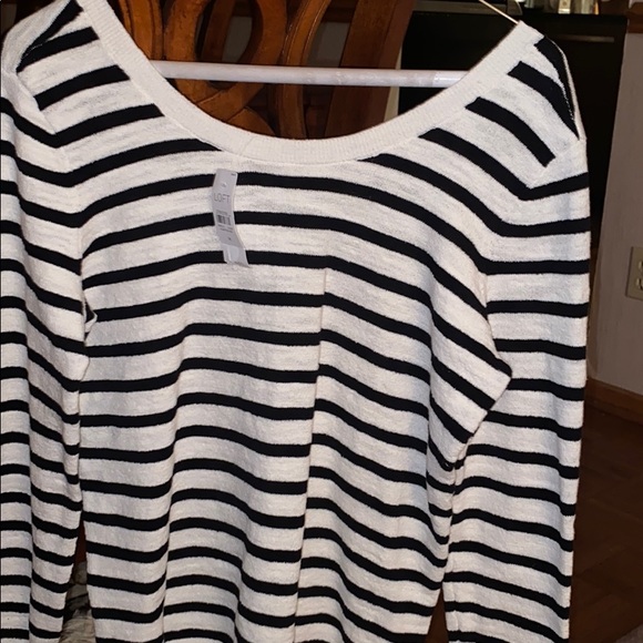 Top - Picture 3 of 3